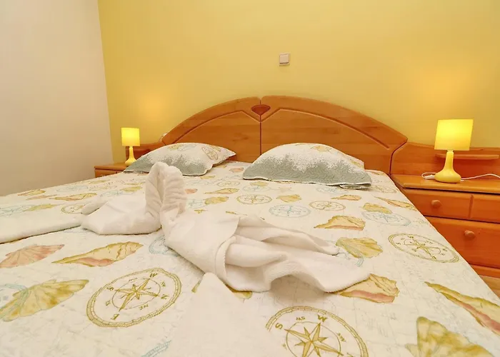 דירה Michele-three Bedroom With Partial Sea View Grejp