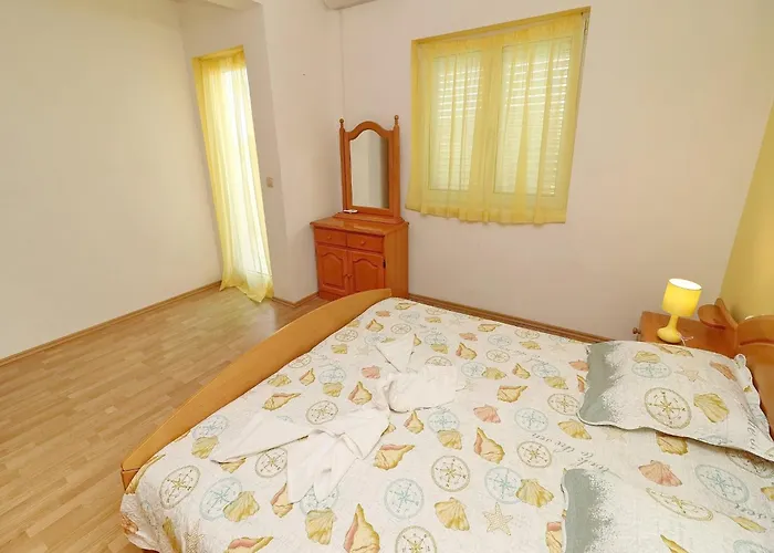 Michele-three Bedroom With Partial Sea View Grejp דירה *