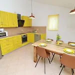Michele-three Bedroom With Partial Sea View Grejp Lägenhet Orebić