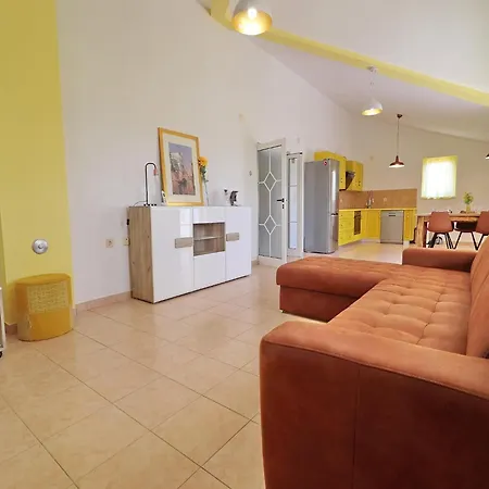 Lägenhet Michele-three Bedroom With Partial Sea View Grejp