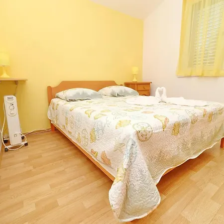 Michele-three Bedroom With Partial Sea View Grejp Apartman Orebić