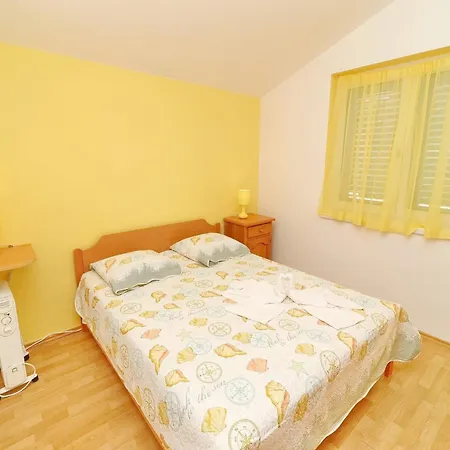 Michele-three Bedroom With Partial Sea View Grejp