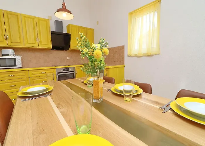 Michele-three Bedroom With Partial Sea View Grejp *